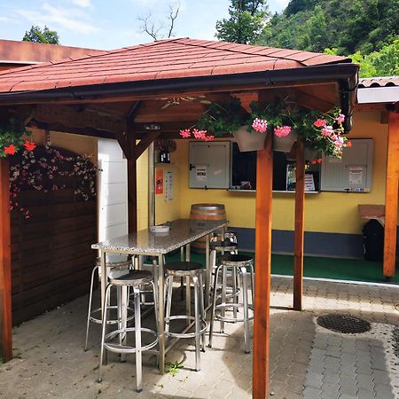 Camping Melezza Losone Bagian luar foto