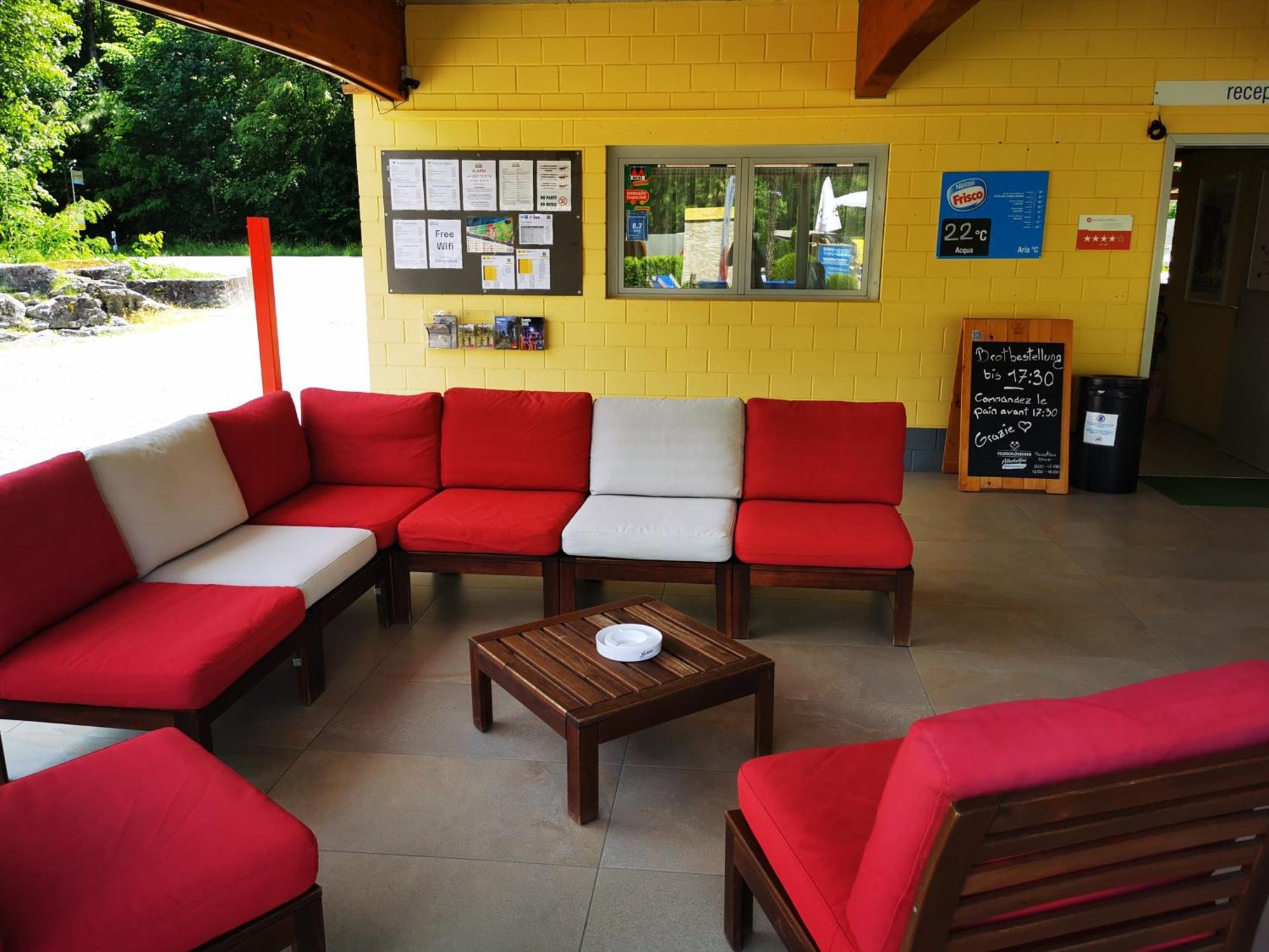 Camping Melezza Losone Bagian luar foto
